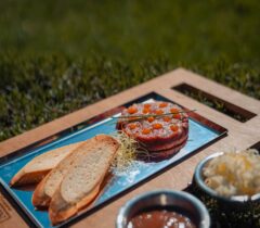 Konoba-kamen-a-la-cart-restoran-restaurant-zadar-crno-grill-cover-jelovnik-rezervacije-reservation-table-booking-tatarski-biftek-beef