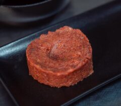 Konoba-kamen-a-la-cart-restoran-restaurant-zadar-crno-grill-cover-jelovnik-rezervacije-reservation-table-booking-tatarski-biftek-beef