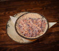 Konoba-kamen-a-la-cart-restoran-restaurant-zadar-crno-grill-cover-jelovnik-rezervacije-reservation-table-booking-coleslaw-salata-insalad-salad
