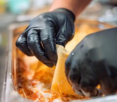 Konoba-kamen-a-la-cart-restoran-restaurant-zadar-crno-grill-cover-jelovnik-rezervacije-reservation-table-booking-baby-lasagna-lasagne-lasagna-lazanje